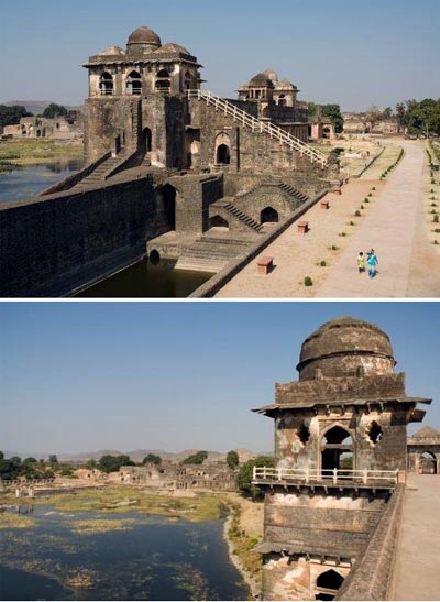 Another view of Jahaz Mahal